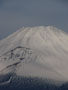 今日の富士山とガラスの向こうの今日の空